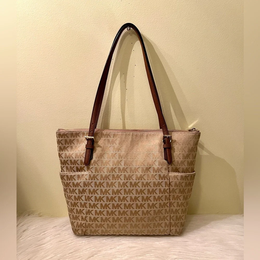 Michael Kors Jet Set Travel Top Zip Shoulder Tote